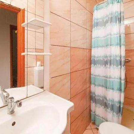 Stipic - Three Bedroom With Terrace Apartamento *