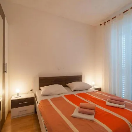 Stipic - Three Bedroom With Terrace Omis