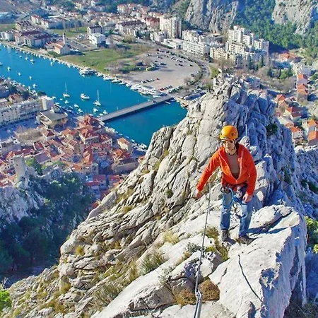 Apartment Stipic - Three Bedroom With Terrace Omiš